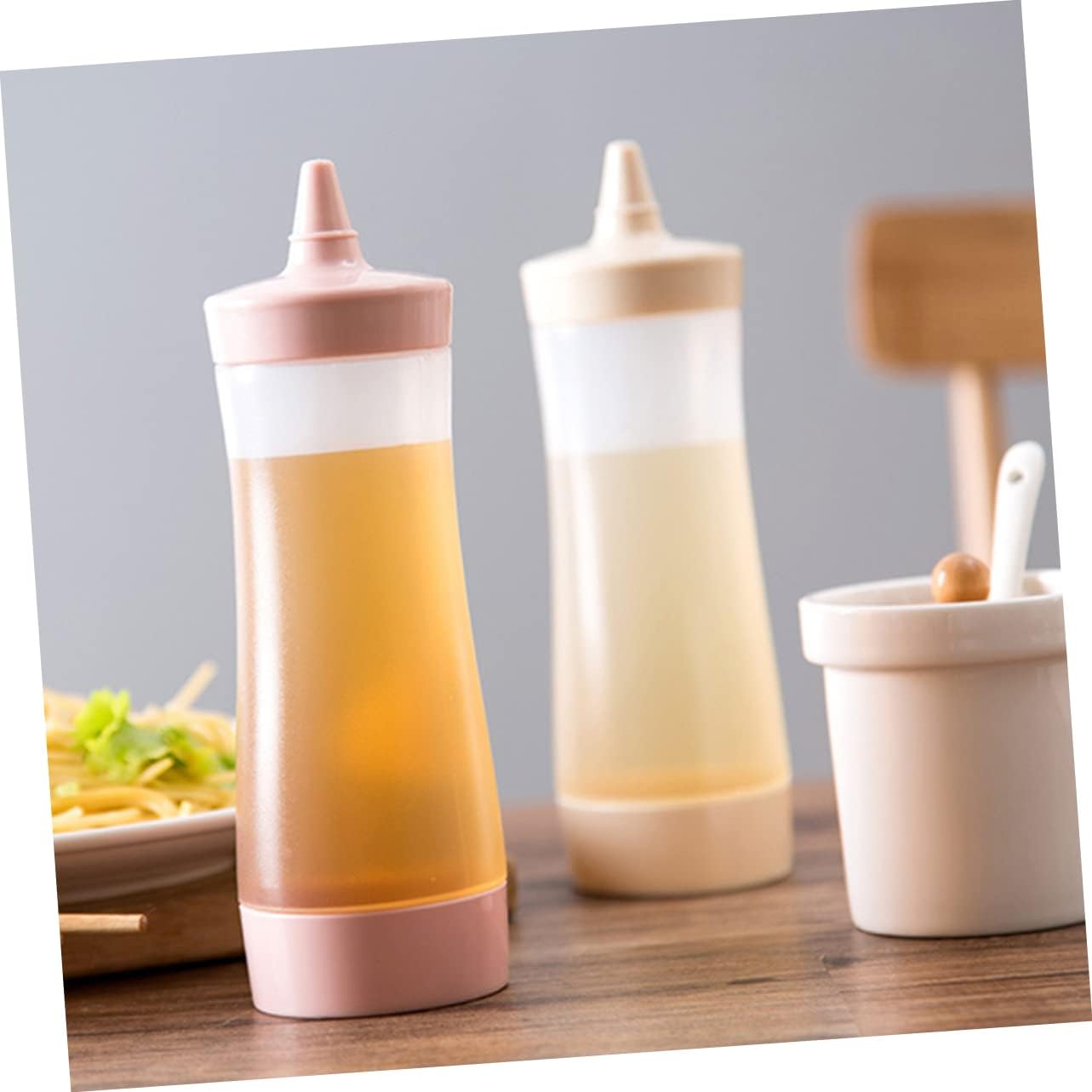 GRIRIW 1Pc Plastic Squeeze Bottle Condiment Dispenser