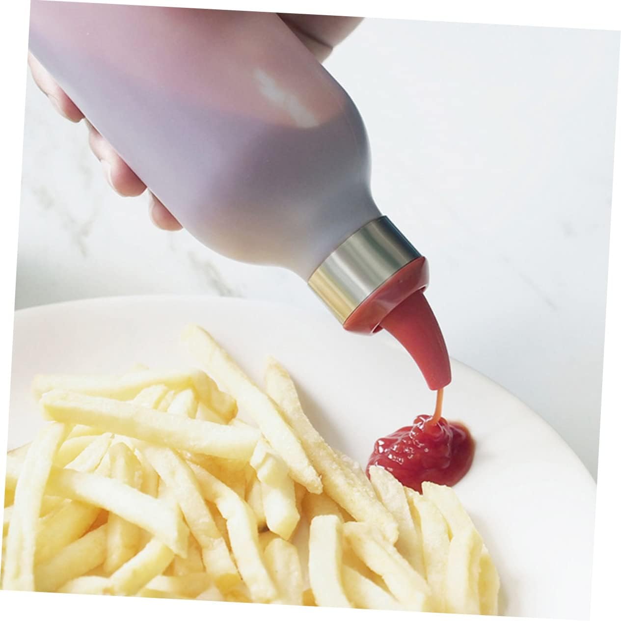Compact Durable TPR 450ml Condiment Squeeze Bottle for Kitchen Outdoor Use