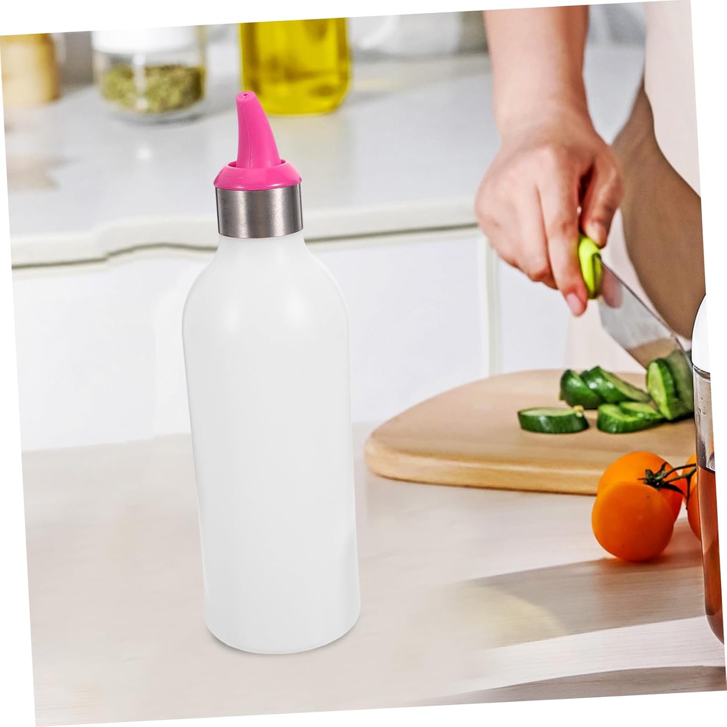Ultimate-Kitchen-Condiment-Squeeze-Bottles-Reusable-Salad-Dressing-Container