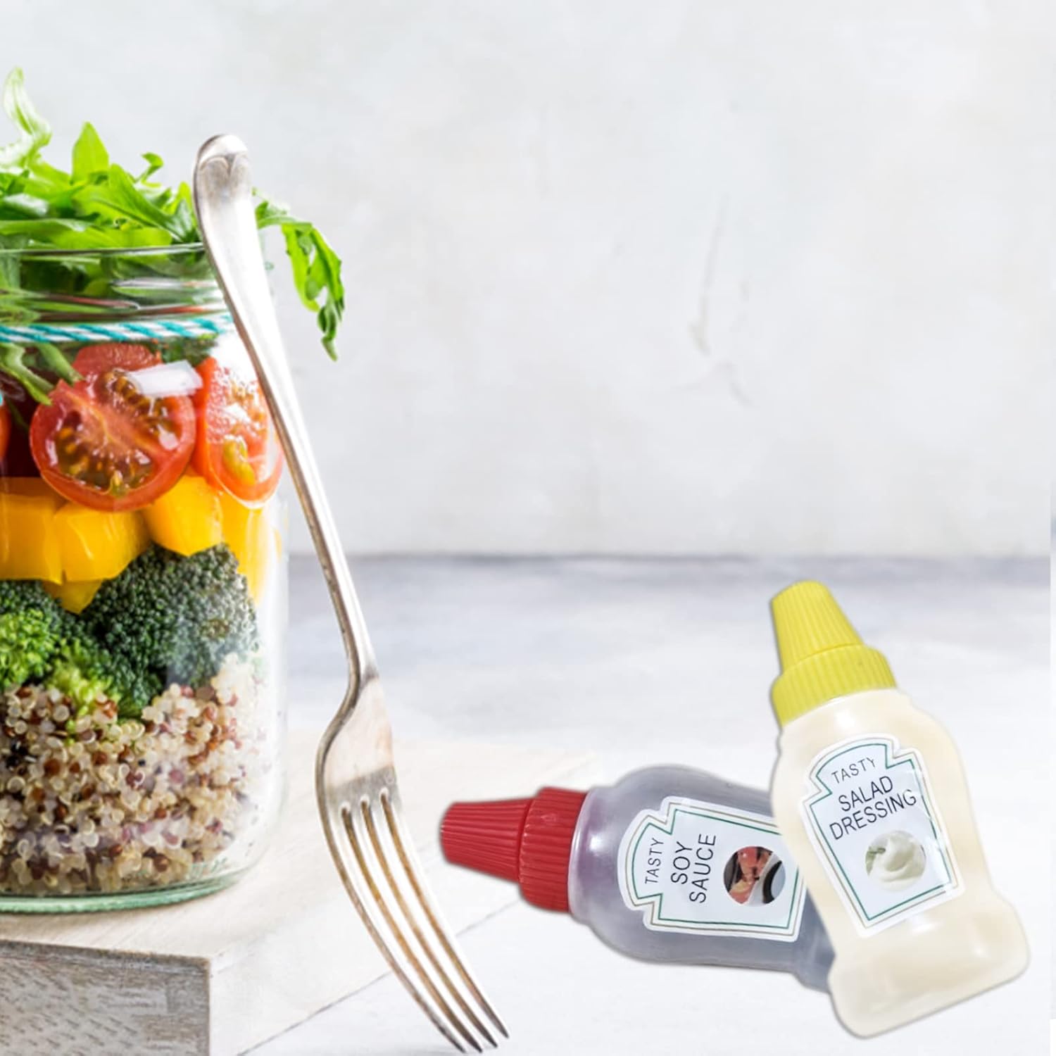 Small Durable Sauce Bottle Condiment Squeeze Bottle for Travel Kitchen