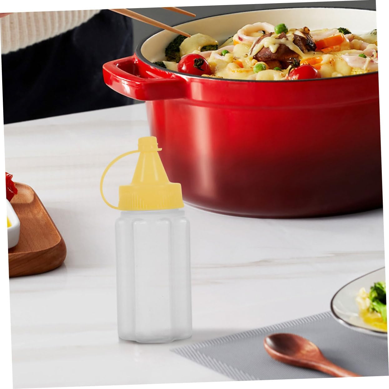 Lucky Squeeze Condiment Bottles - Compact Kitchen accomplices for transport spills spills