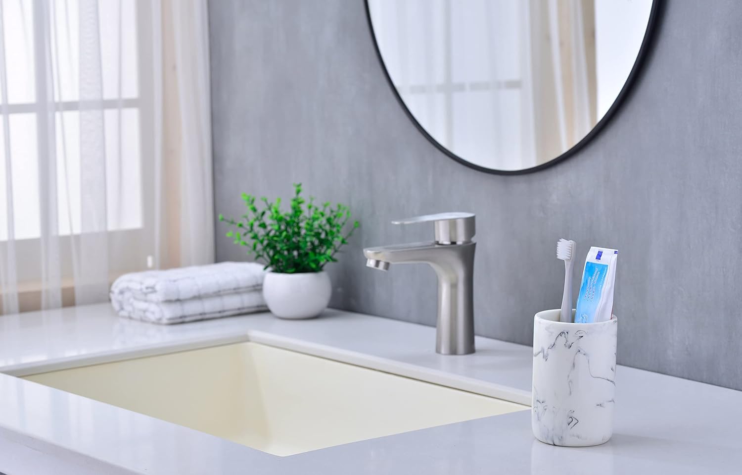 Rzoeox Premium Marble Bath Tumbler Cup Resin with White Marble Look
