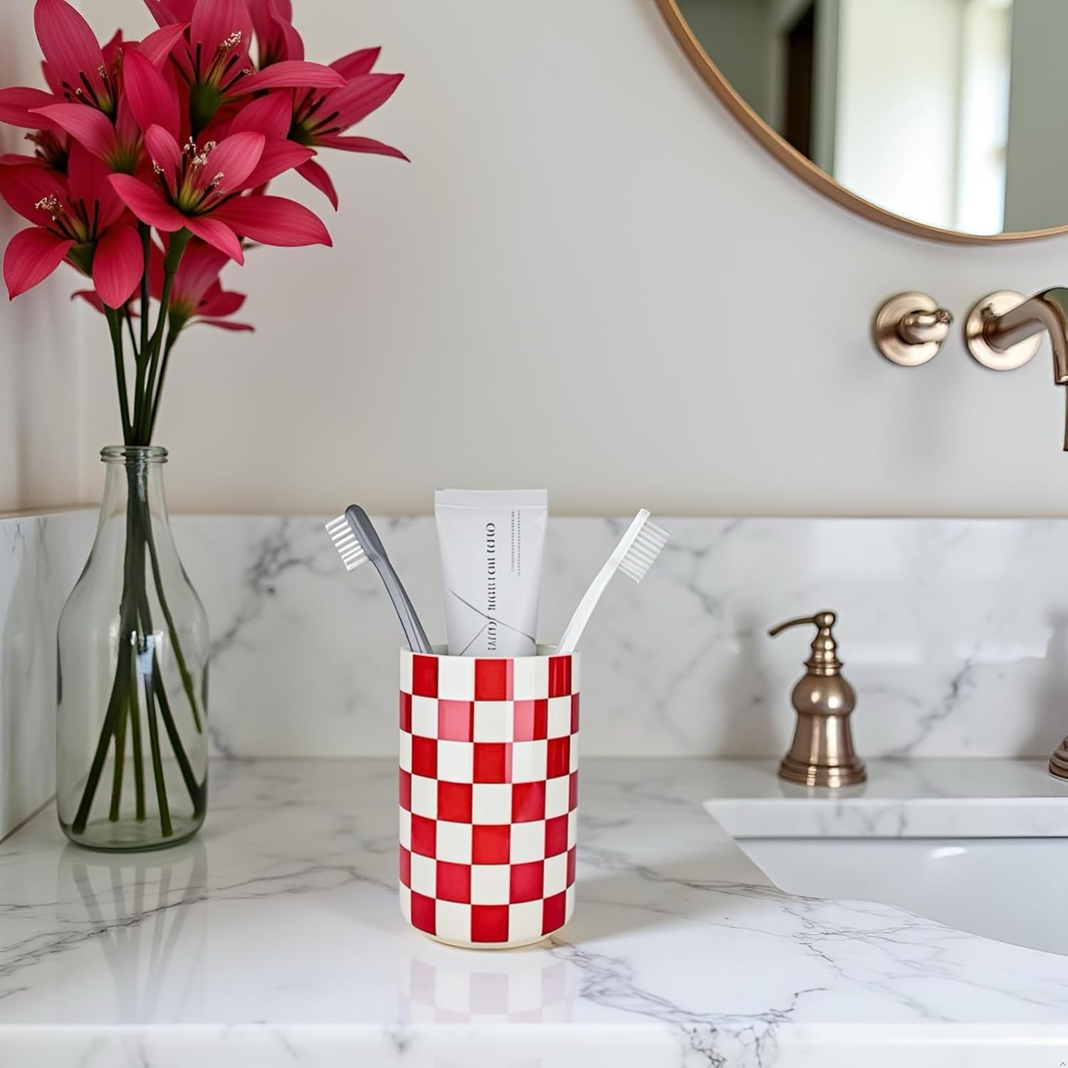 Red Checkered Ceramic Toothbrush Holder