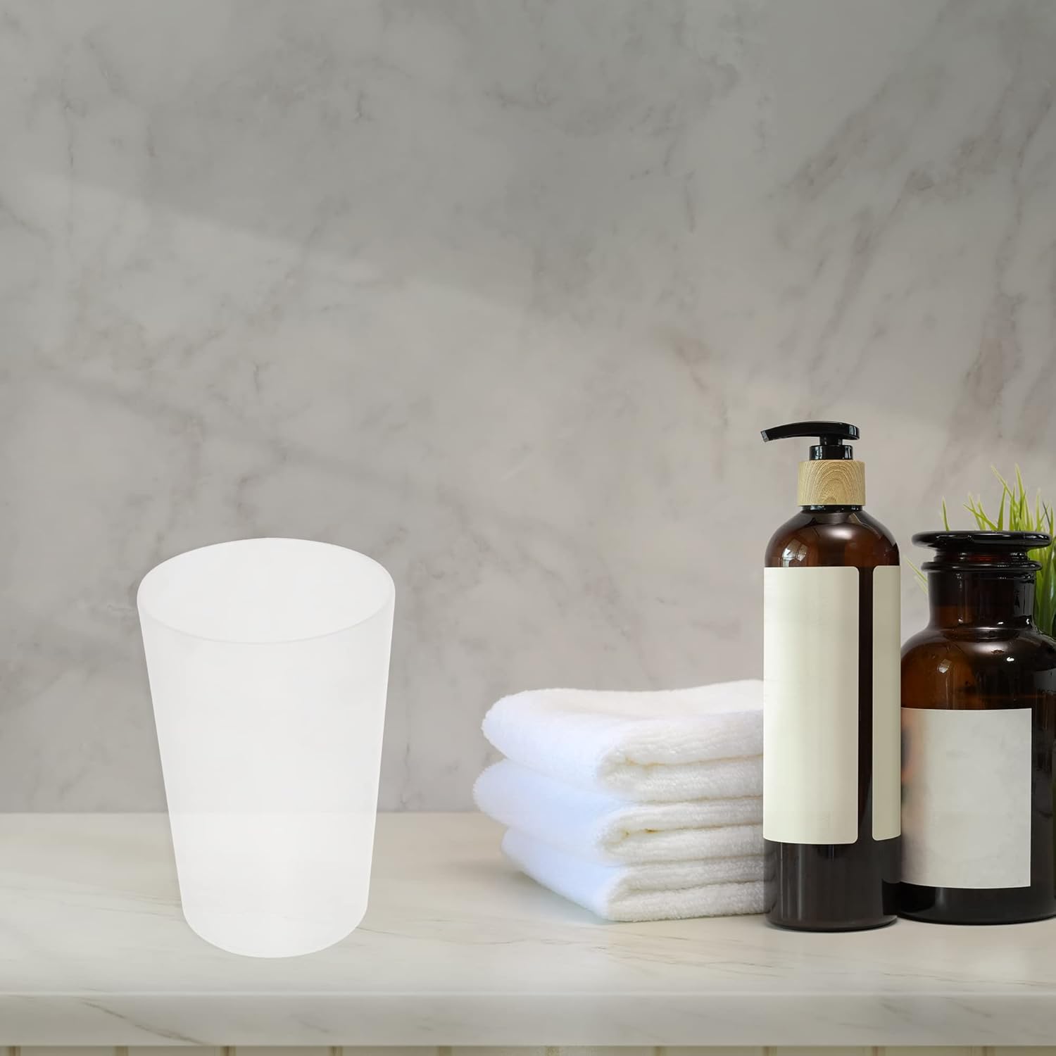 Scholarly Smooth Toothbrush Tumbler