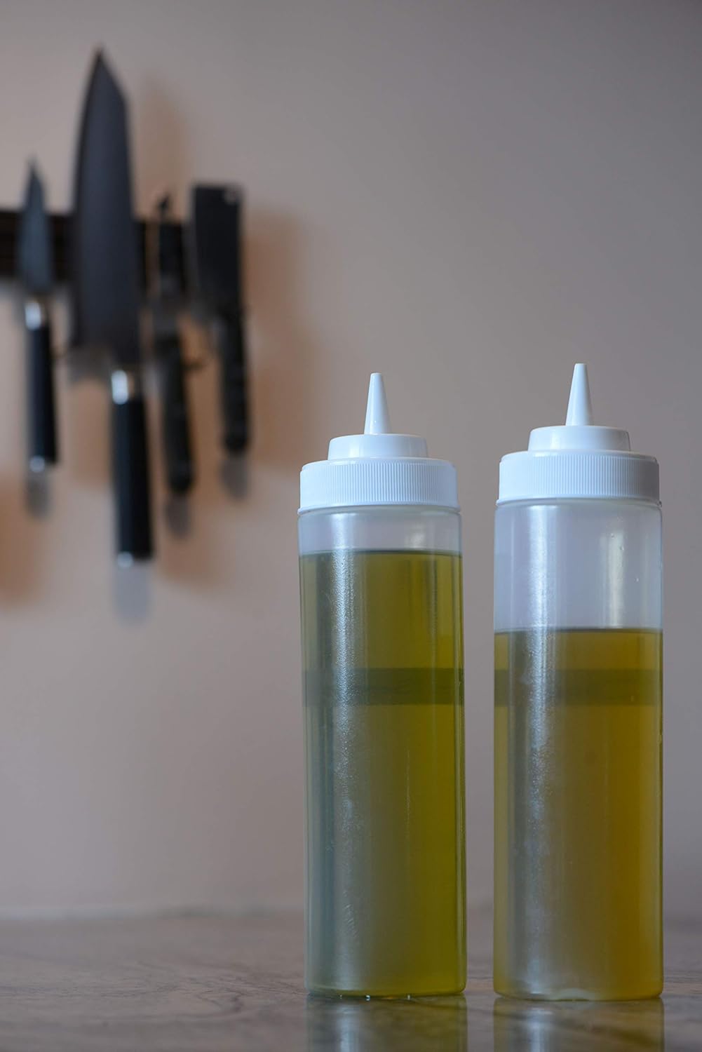 Reusable Plastic Squeeze Bottles for Kitchen deceive