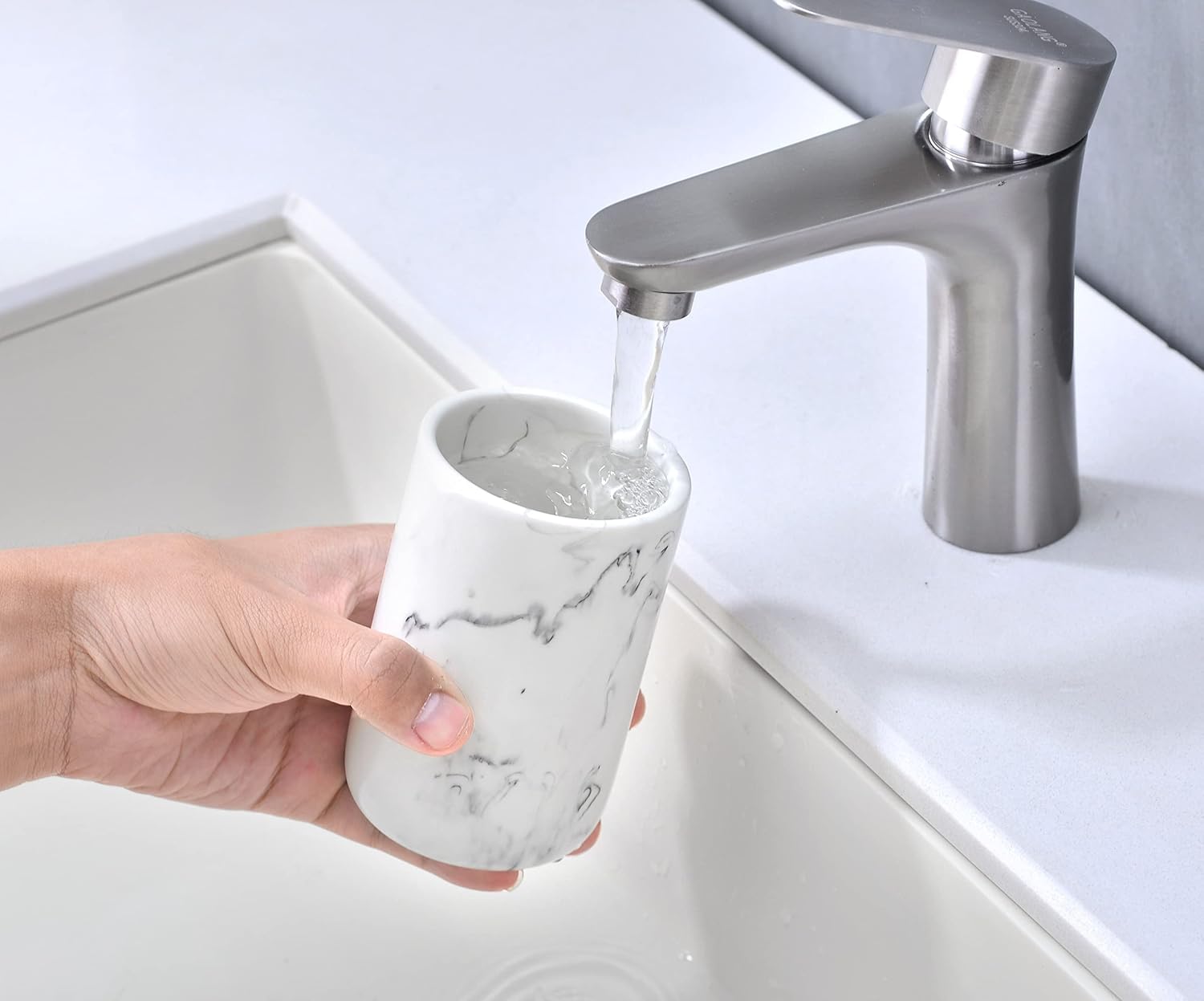 Rzoeox Premium Marble Bath Tumbler Cup Resin with White Marble Look