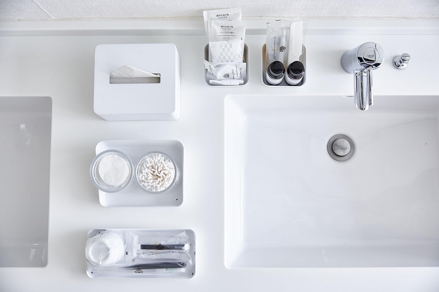 Space-Saving Vanity Tray